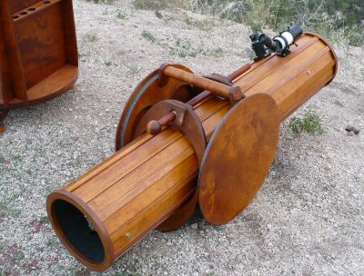 Wooden telescope tube clamp